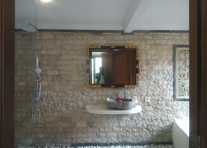 Maison d'hôtes Embang *
